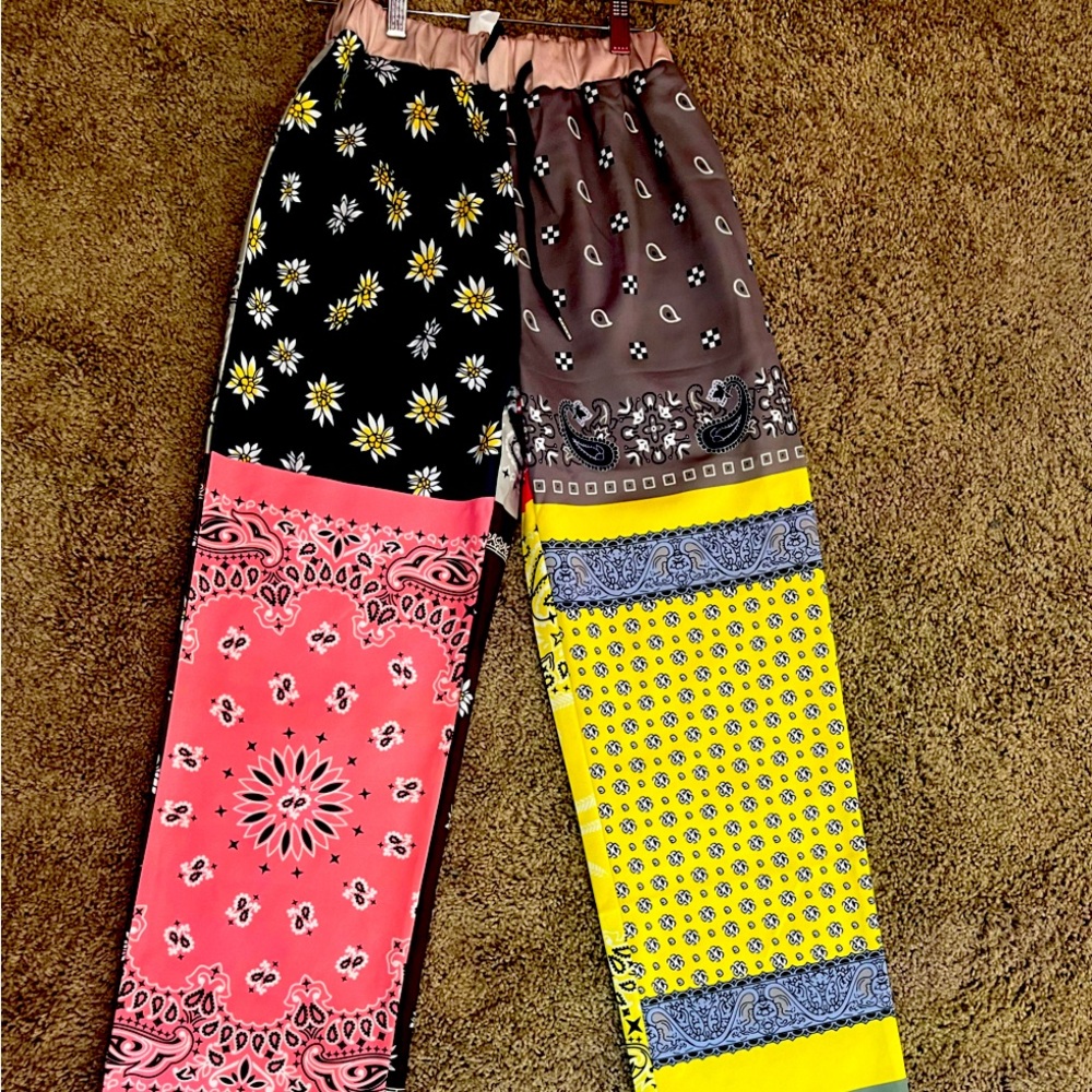 Bandanna style pants